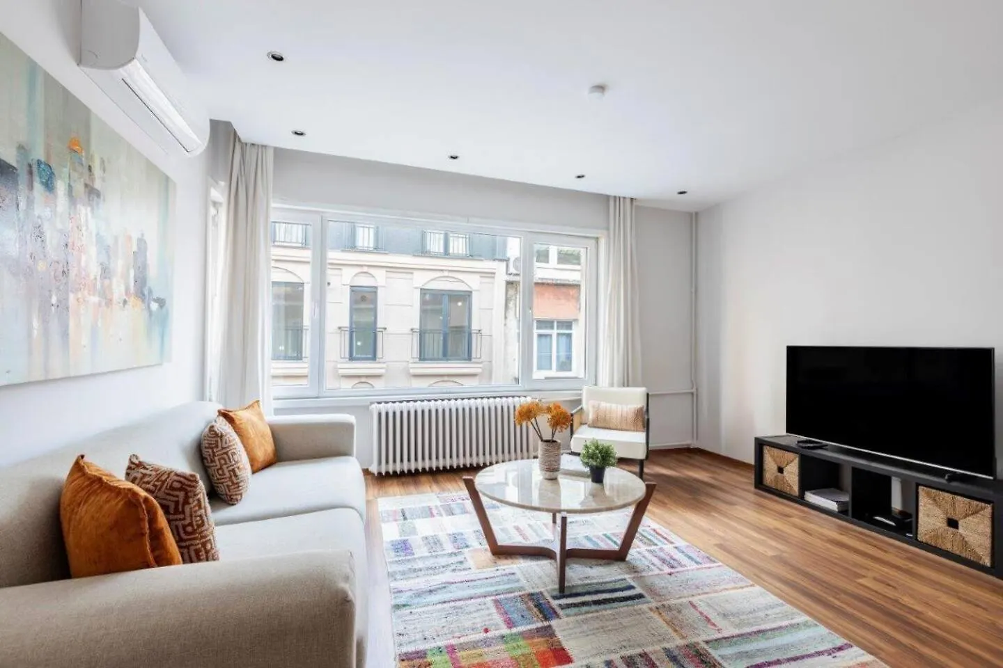 Spacious Modern 4-Bed2Bath Central Oasis! #370 Stambuł