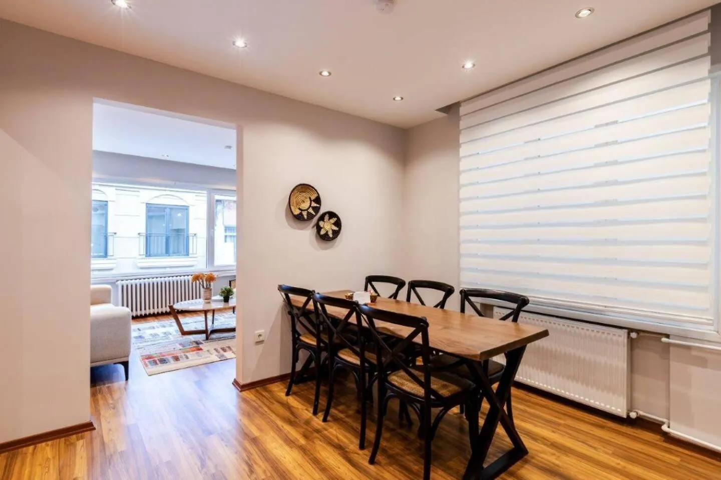 Spacious Modern 4-Bed2Bath Central Oasis! #370 Stambuł 0*,  Turcja
