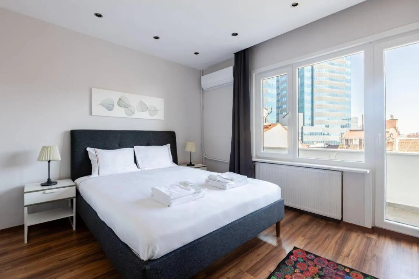 Spacious Modern 4-Bed2Bath Central Oasis! #370 Stambuł